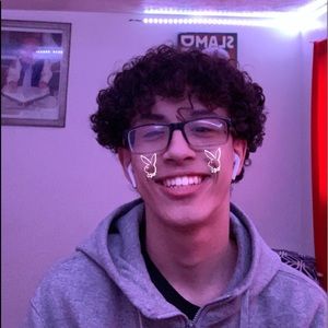 Meet your Posher, Derek